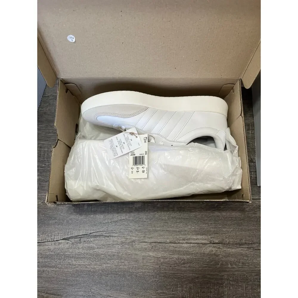 Adidas Men's Barreda Classic Striped Tennis Shoes White Size 11 NIB/NWT JI2308